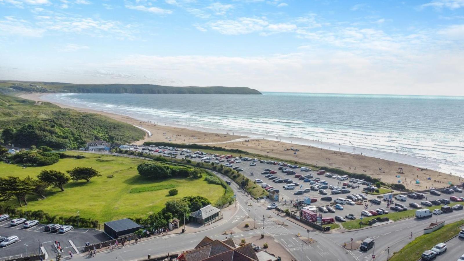 2 Middlecombe - Luxury Apartment At Byron Woolacombe, Only 4 Minute Walk To Woolacombe Beach! Exterior foto